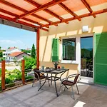 Lavanda Apartments&studios * Pinezići