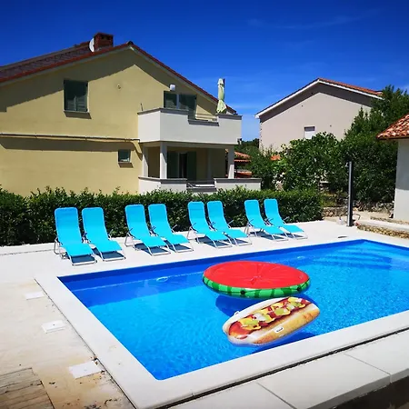 Lavanda Apartments&studios Apartman *