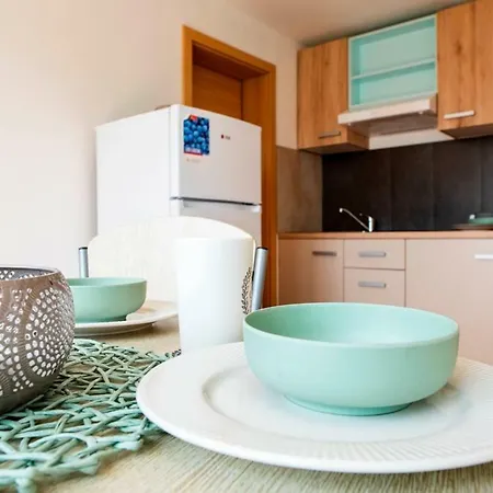 Lavanda Apartments&studios * Pinezići