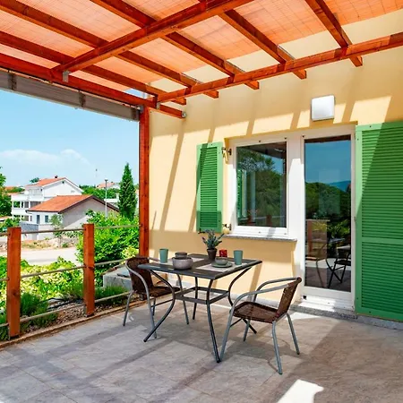 Lavanda Apartments&studios * Pinezići