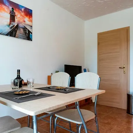 Lavanda Apartments&studios * Pinezići