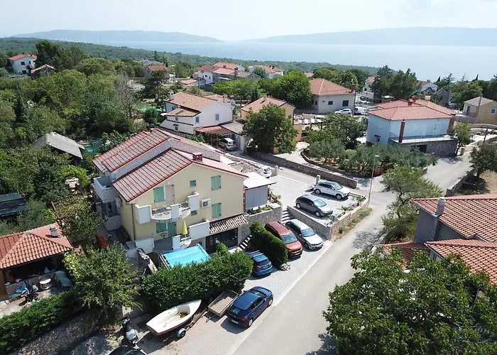 Апартаменты Lavanda Apartments&studios Пинезичи