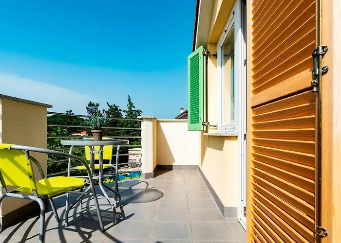 Апартаменты Lavanda Apartments&studios Пинезичи
