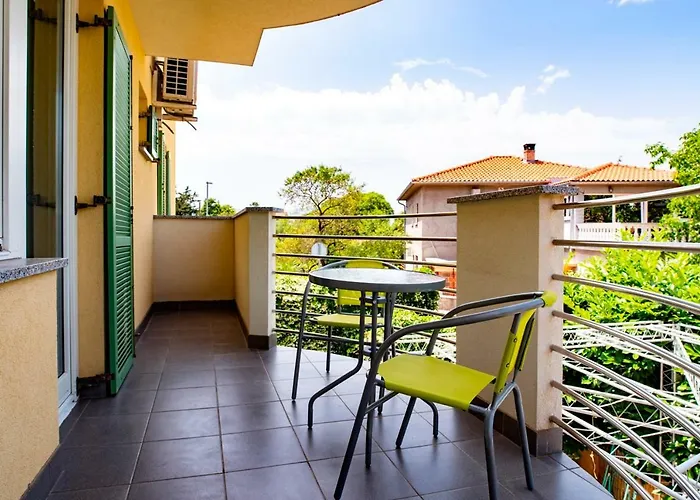 Апартаменты Lavanda Apartments&studios Пинезичи