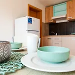 Lavanda Apartments&studios * Pinezići