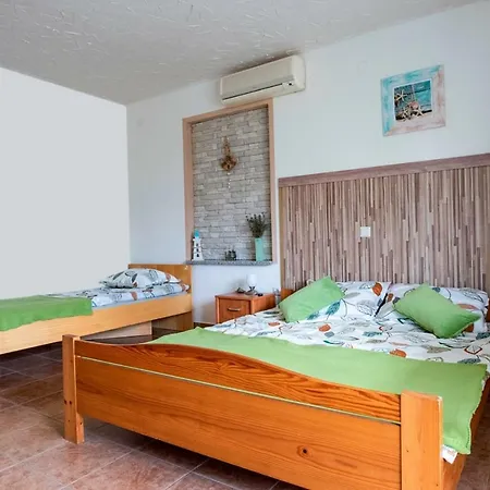Lavanda Apartments&studios Lejlighed Pinezići