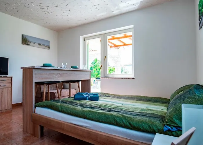 Lavanda Apartments&studios Apartament *