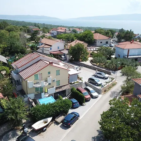 Daire Lavanda Apartments&studios Pinezići