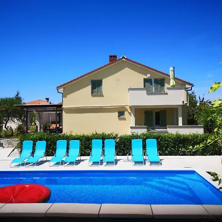 Lavanda Apartments&studios *