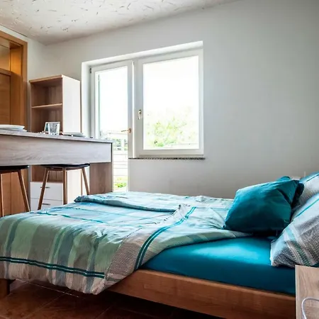 Lavanda Apartments&studios Daire Pinezići